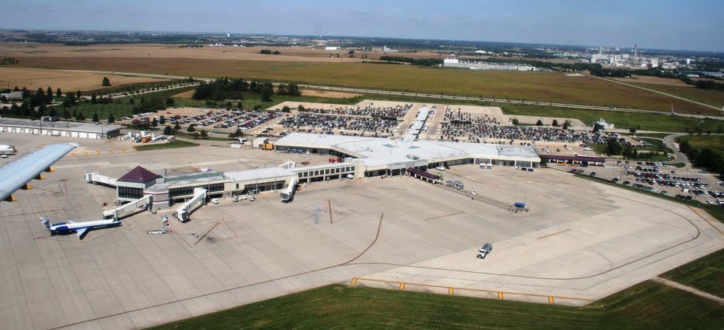airports in iowa city
