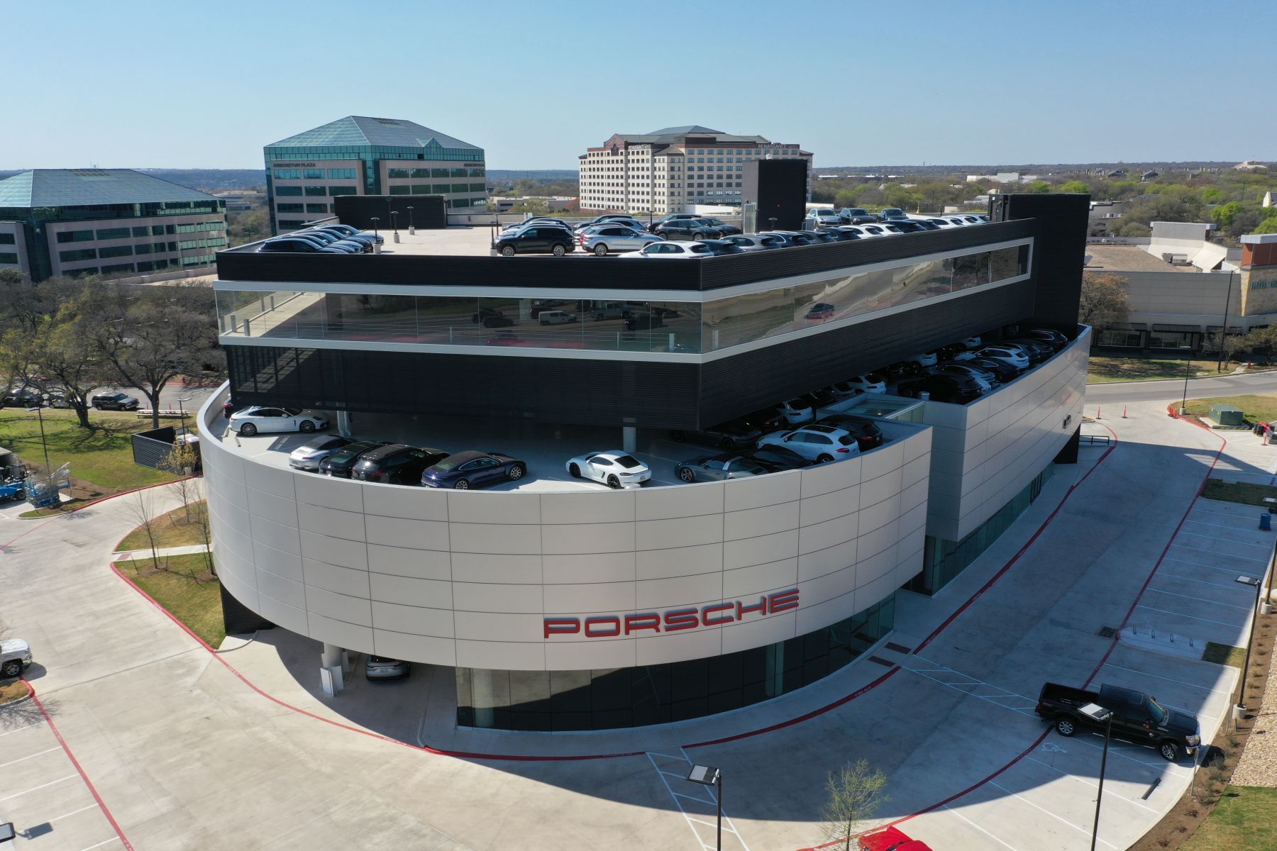 Chicago team designs new Porsche dealership in Austin - IMEG